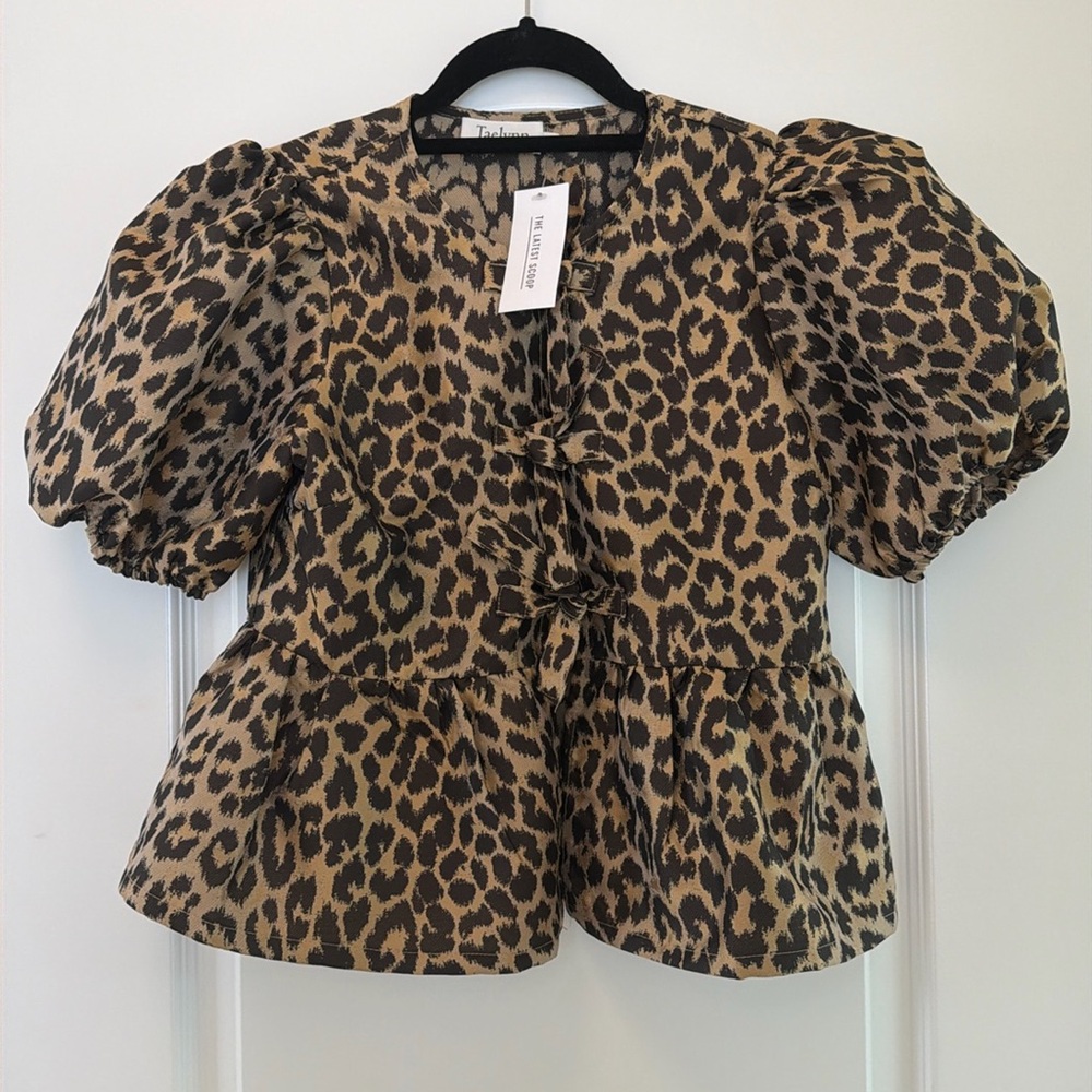 Taelynn leopard top - Picture 1 of 3